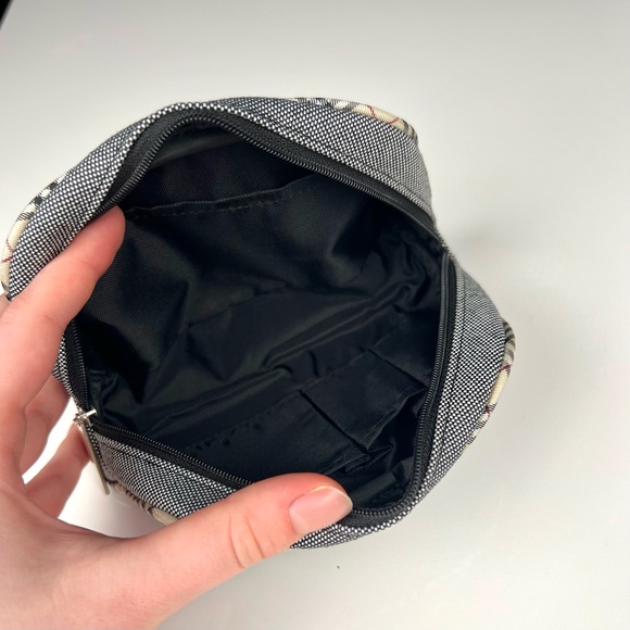 Burberry Cosmetic Pouch Case - Picture 5 of 5